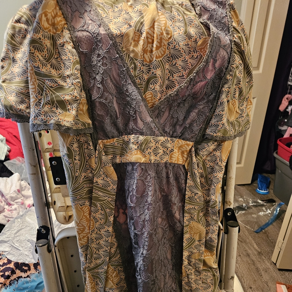 Floral Lace and Silk dress Yellow and Grey